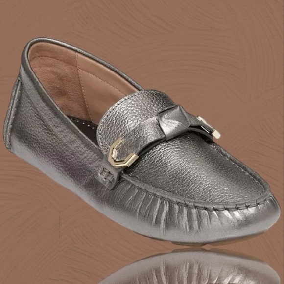 NWOT Cole Haan Women’s ‘Evelyn’ Bow Driver Loafer in “Pewter Metallic” Size 8.5 - Picture 4 of 16